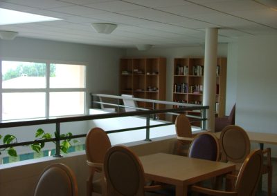 salledelecturebibliothequeThézan lès Béziers